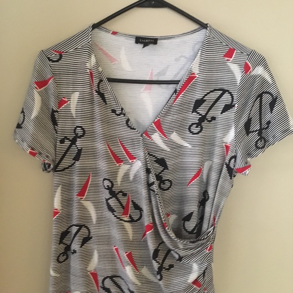 Top - Picture 2 of 3